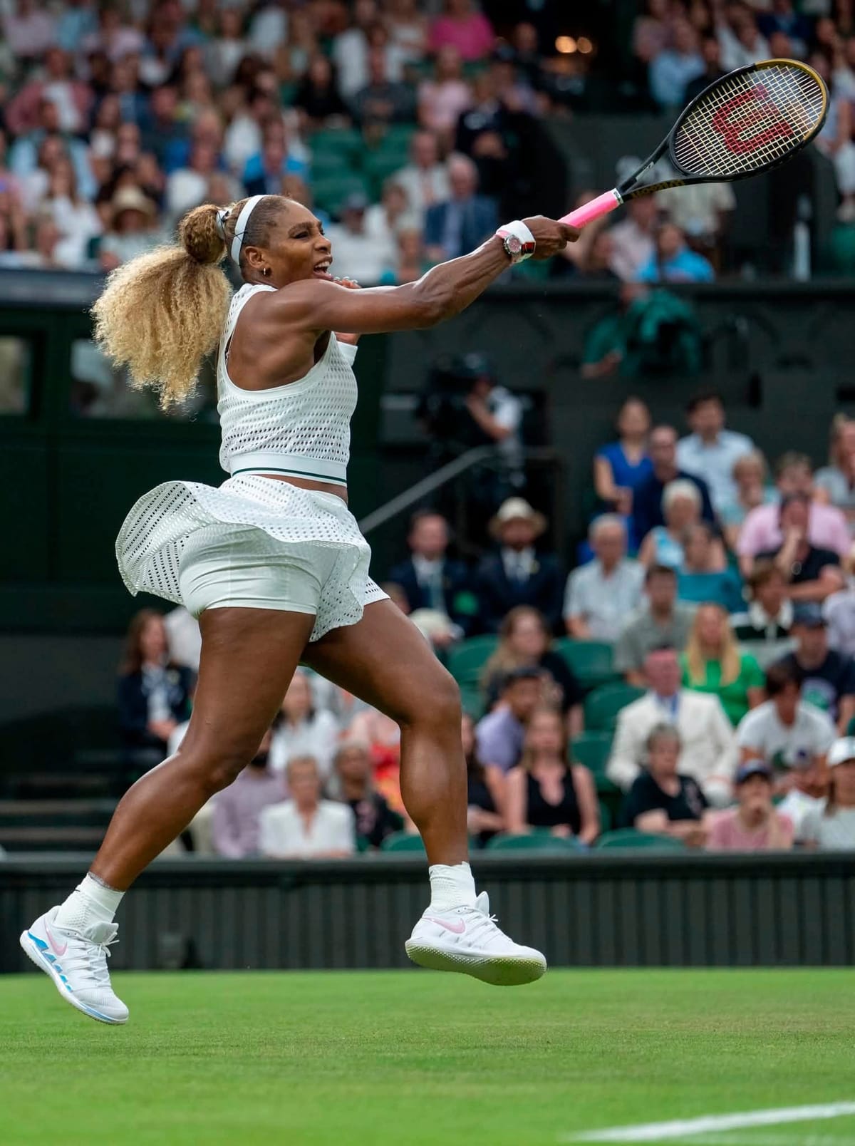 Serena Williams falls in Wimbledon comeback