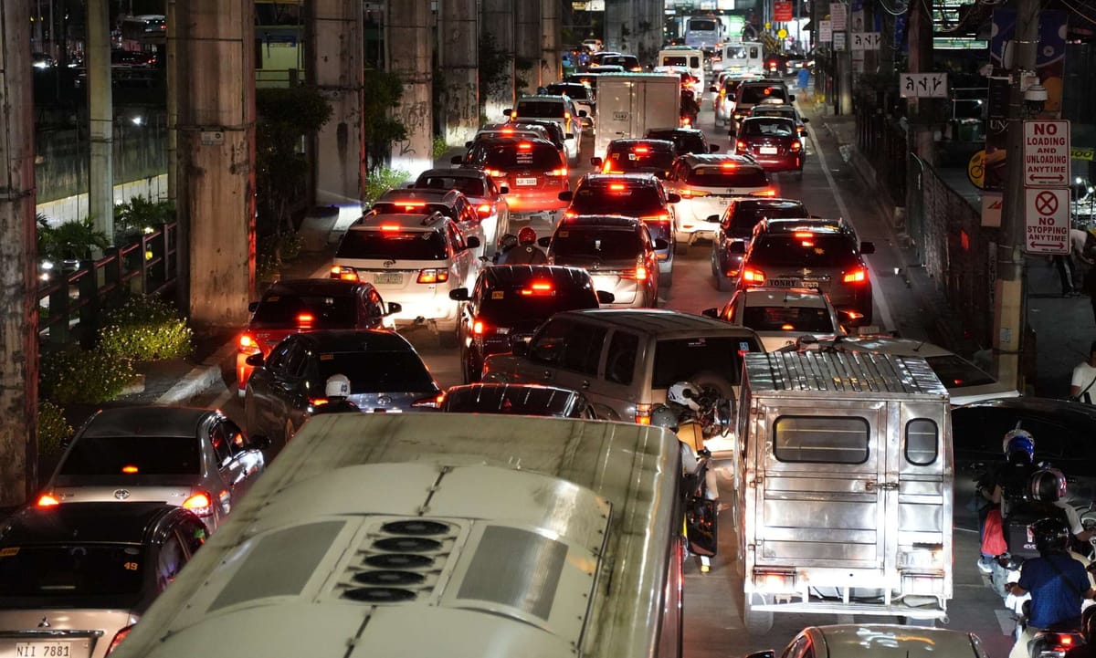 Urong sulong! EDSA rehab caught in cycle of announcements, suspensions, resets