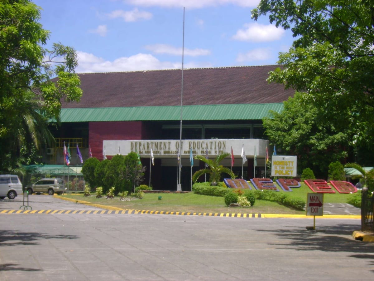 DepEd issues AI guidelines for schools, emphasizes ‘human-centered’ approach