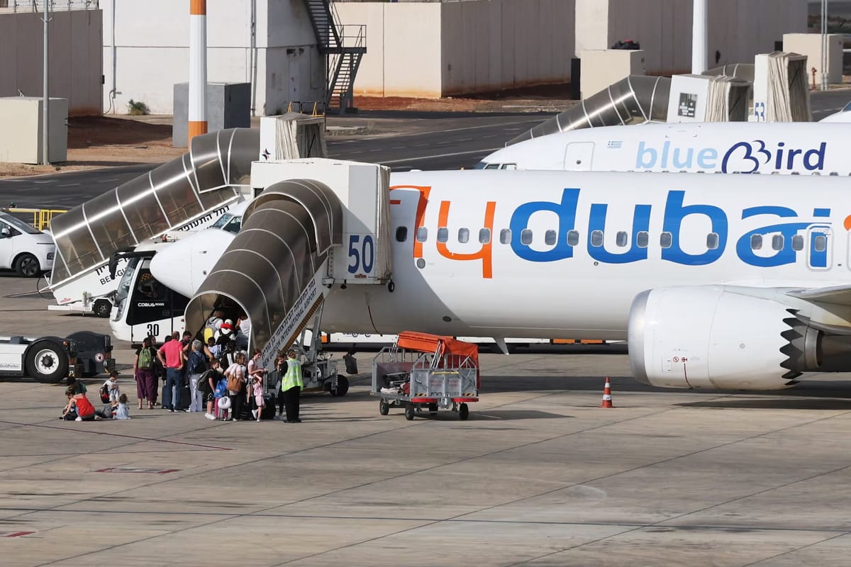 Passengers foil bid to crash Dubai-Tel Aviv flight, Israel says, after co-pilot stabs pilot