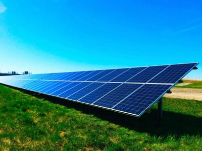 Solar panels sa Britain nag-overheat dahil sa sobrang init