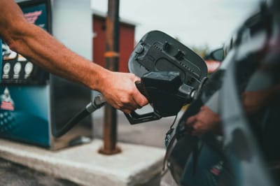 Oil prices rise to six-week high as US-Iran tensions escalate