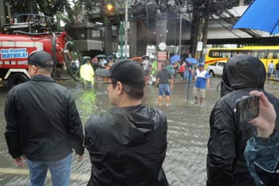 Isko: Let LGUs run flood control systems