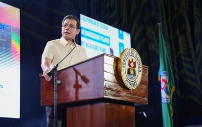 Isko Moreno lauds career execs: ‘Politicians come and go, CESOs keep the government running’