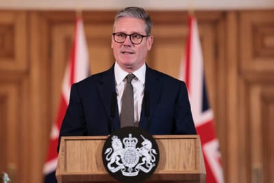 UK PM announces ban on social media for under-16s