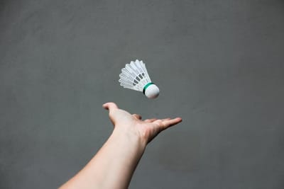 Badminton to try synthetic shuttlecocks due to feather shortage