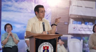 In ‘Bilis Kilos’ fashion, Isko Moreno breaks ground for new San Nicolas Health Center